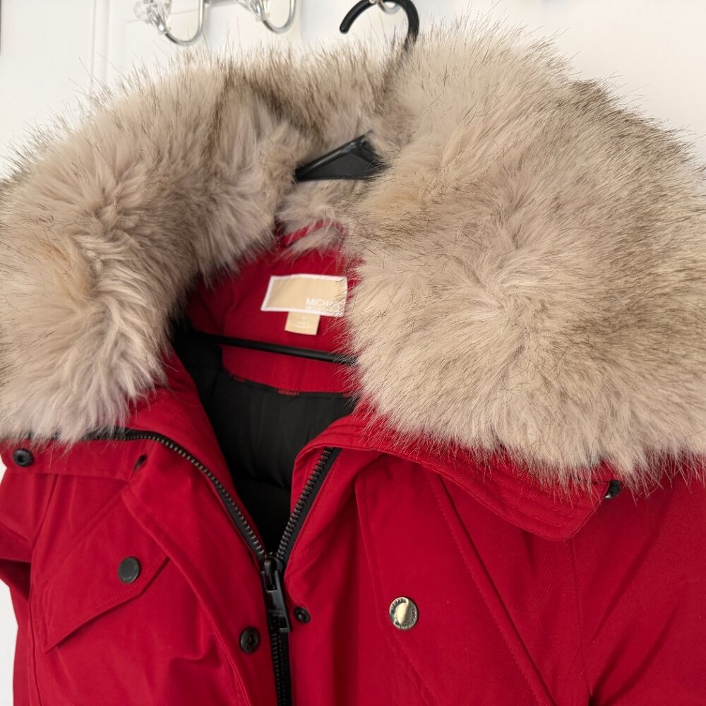 MICHAEL KORS WINTER COAT W/ FUR TRIM  ✨ Size M ✨ - Picture 10 of 13